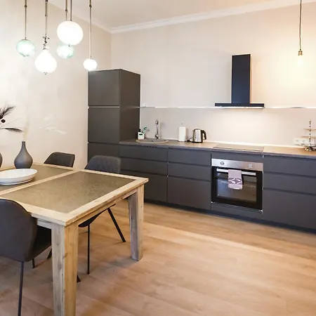Bearsleys Downtown Aparthotel 4*